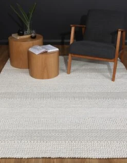 Zayna Grace White Wool Blend Rug -Home Furnishings Store HARL160GRACWHIT 5